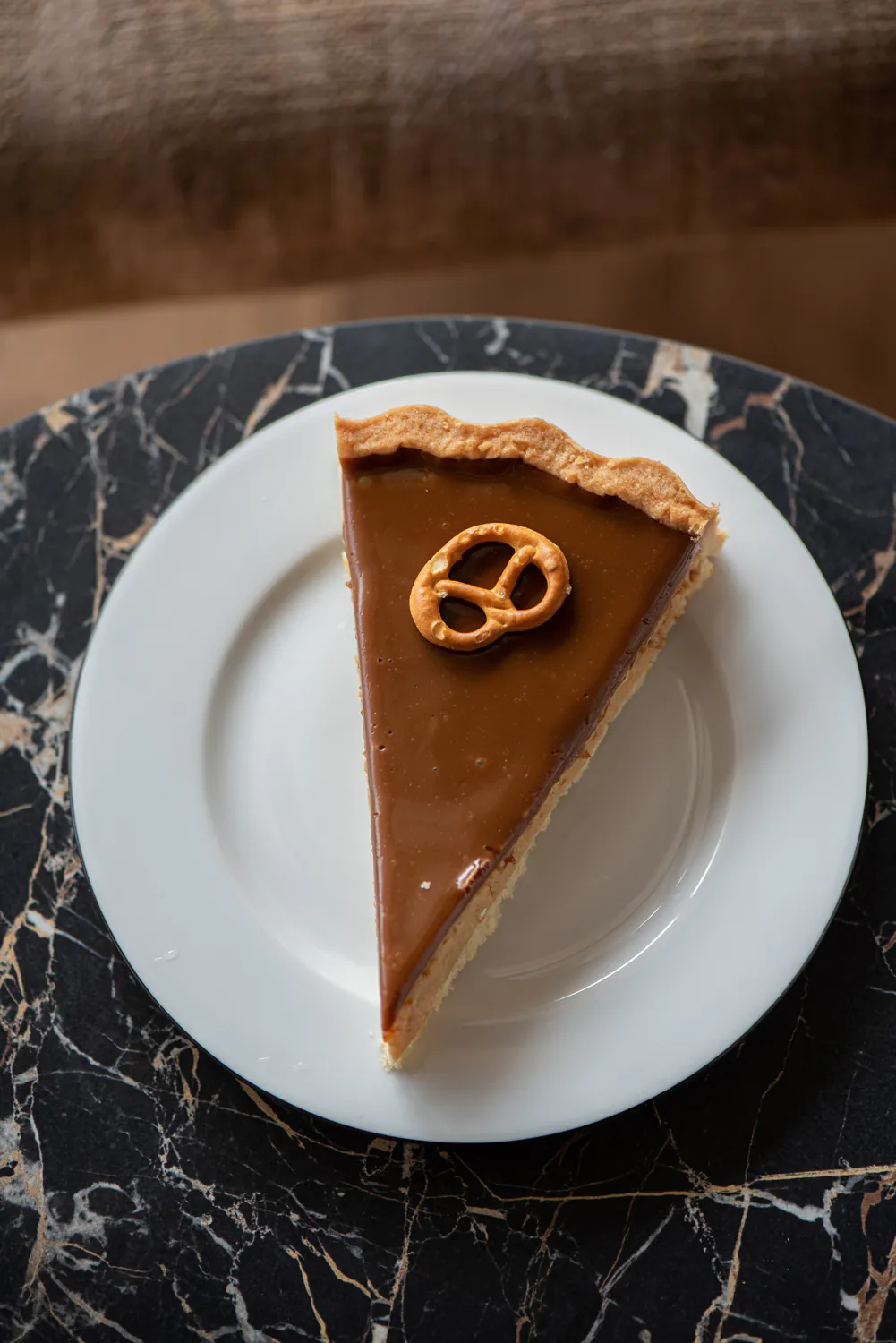 Tarta Karmel Precel 28 cm - obrazek 2