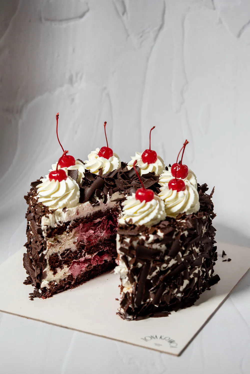 Tort Szwarcwaldzki 20 cm - obrazek 2